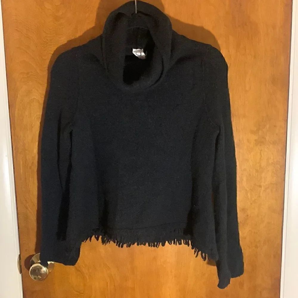 Anthropologie Akemi + Kin GUC black cowl neck sweater. Size XS